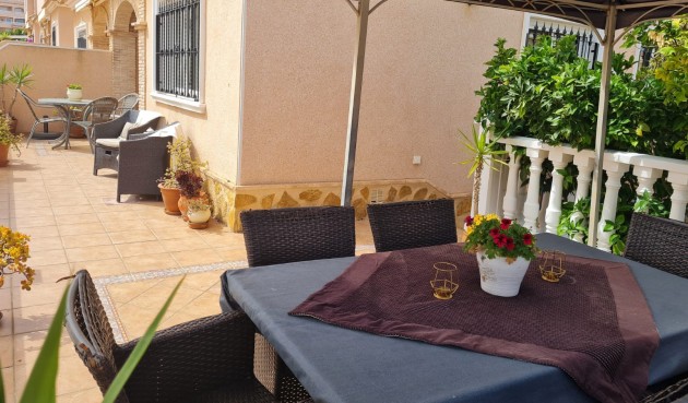 Brukt - Villa -
Orihuela Costa - Costa Blanca