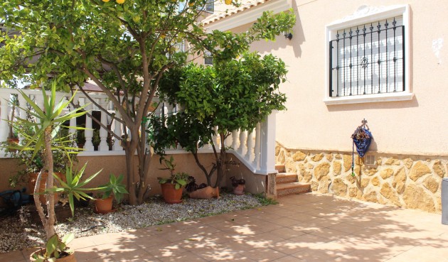 Brukt - Villa -
Orihuela Costa - Costa Blanca