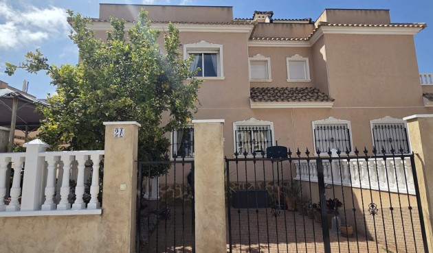 Brukt - Villa -
Orihuela Costa - Costa Blanca