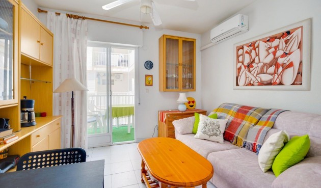 Brukt - Apartment -
Torrevieja - Estacion De Autobuses
