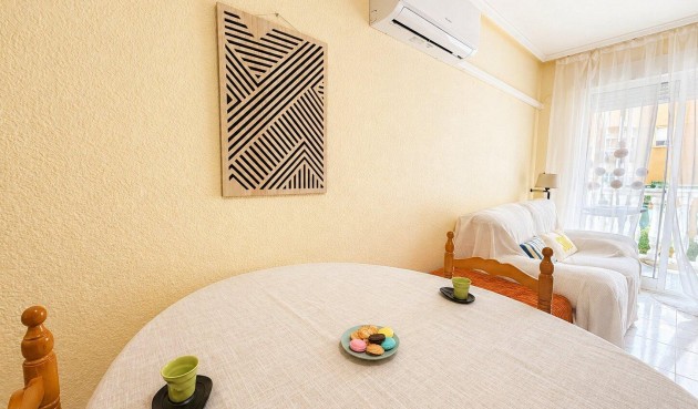 Brukt - Apartment -
Torrevieja - Habaneras