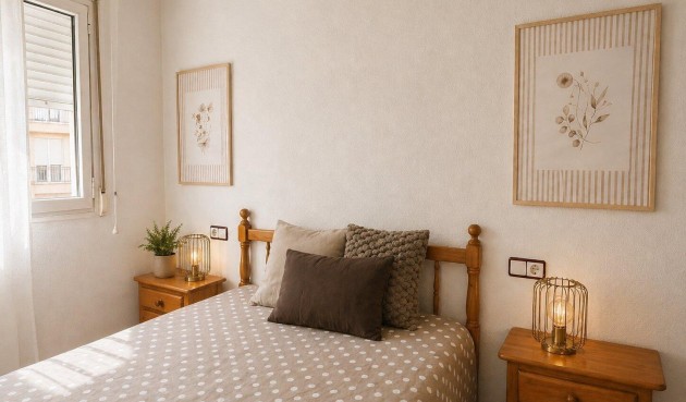 Brukt - Apartment -
Torrevieja - Habaneras