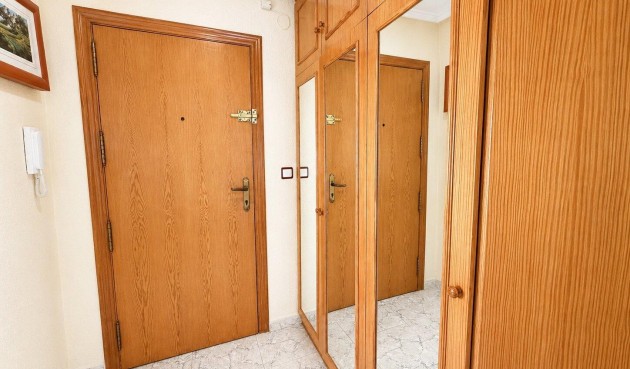 Brukt - Apartment -
Torrevieja - Habaneras