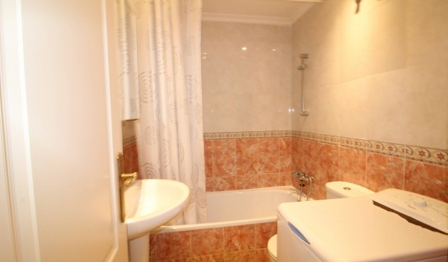 Återförsäljning - Apartment -
Torrevieja - Centro