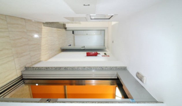 Återförsäljning - Apartment -
Torrevieja - Centro