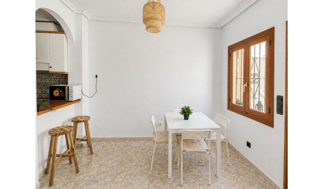 Brukt - Apartment -
Orihuela Costa - Costa Blanca