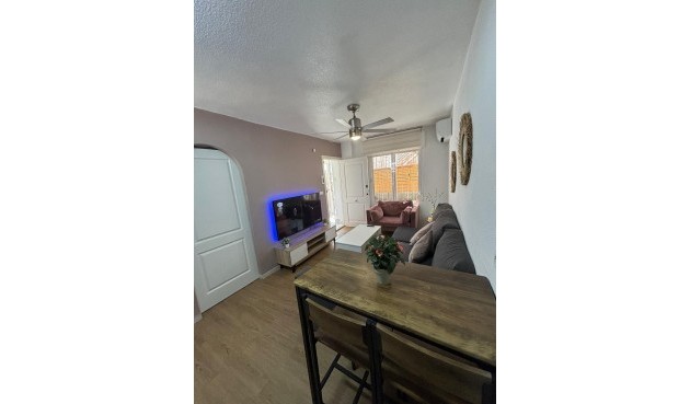 Brukt - Bungalow -
Torrevieja - Los Balcones