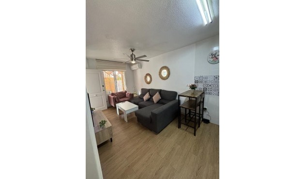 Brukt - Bungalow -
Torrevieja - Los Balcones