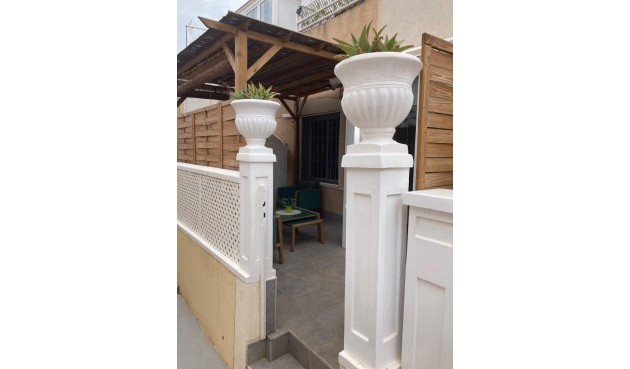 Brukt - Bungalow -
Torrevieja - Los Balcones