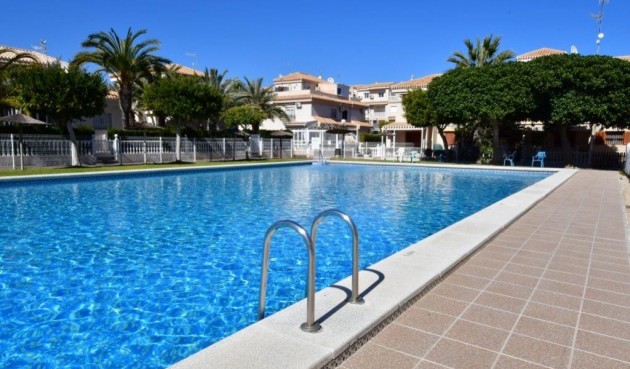 Brukt - Apartment -
Orihuela Costa - La Zenia