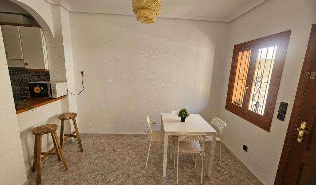 Brukt - Bungalow -
Orihuela Costa - La Zenia