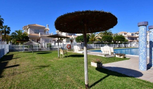 Brukt - Bungalow -
Orihuela Costa - La Zenia