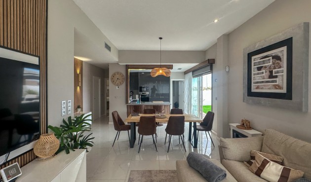Brukt - Villa -
Orihuela Costa - Costa Blanca