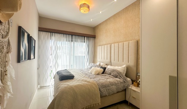 Brukt - Villa -
Orihuela Costa - Costa Blanca