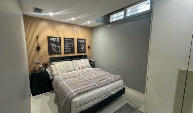 Brukt - Villa -
Orihuela Costa - Costa Blanca