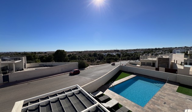 Brukt - Villa -
Orihuela Costa - Costa Blanca