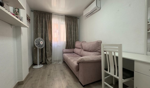 Brukt - Apartment -
Torrevieja - Costa Blanca