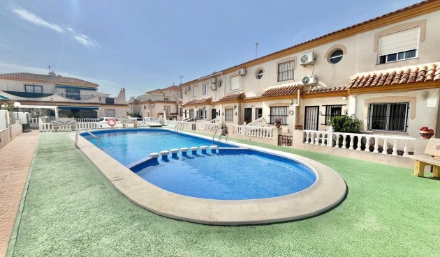 Brukt - Quad House -
Orihuela Costa - Playa Flamenca