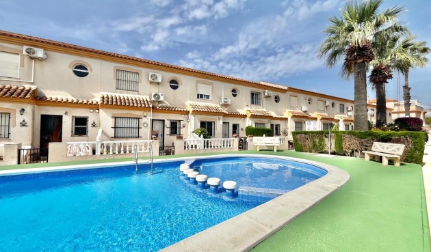 Brukt - Quad House -
Orihuela Costa - Playa Flamenca