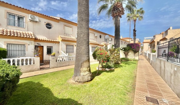 Brukt - Quad House -
Orihuela Costa - Playa Flamenca