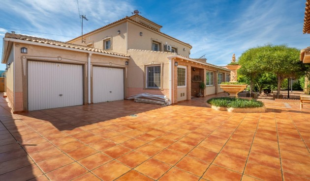 Brukt - Villa -
Torrevieja - El Chaparral