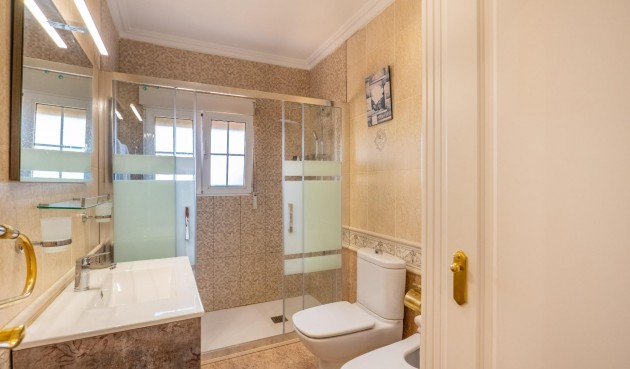 Brukt - Villa -
Torrevieja - El Chaparral