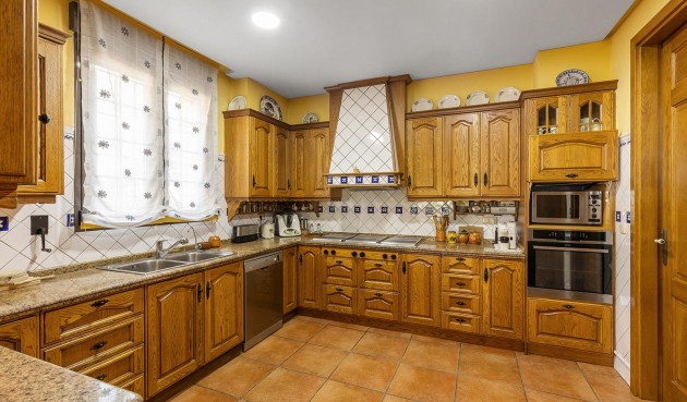 Återförsäljning - Villa -
Torrevieja - La Veleta