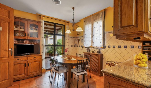 Återförsäljning - Villa -
Torrevieja - La Veleta