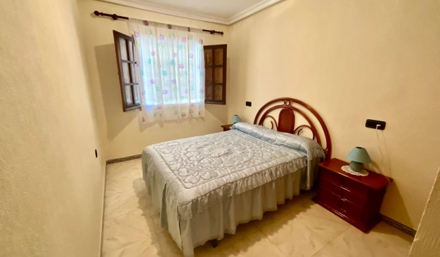 Brukt - Bungalow -
Torrevieja - Torreblanca