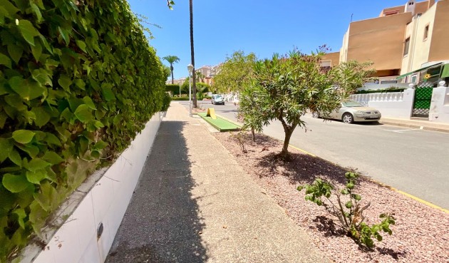 Brukt - Bungalow -
Torrevieja - Torreblanca