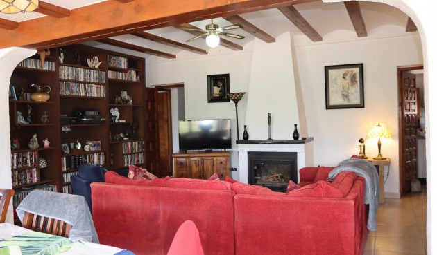 Reventa - Villa -
Orba - Inland