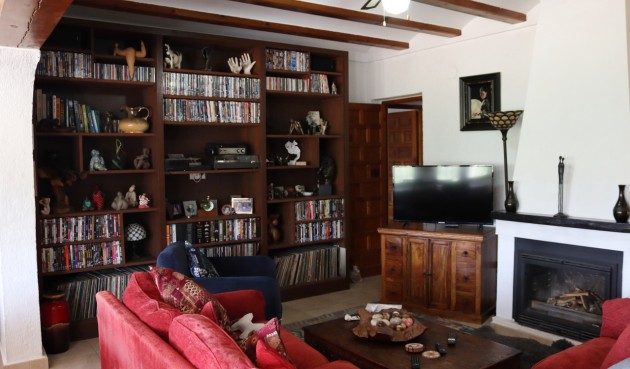 Reventa - Villa -
Orba - Inland