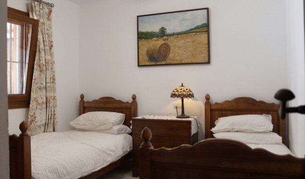 Reventa - Villa -
Orba - Inland