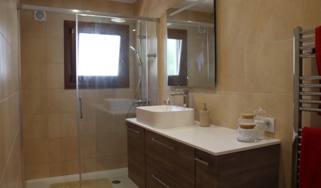 Reventa - Villa -
Orba - Inland