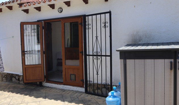 Reventa - Villa -
Orba - Inland