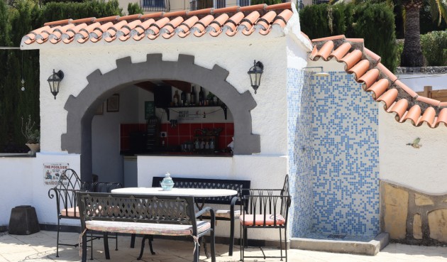 Reventa - Villa -
Orba - Inland