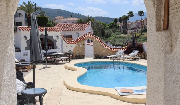 Reventa - Villa -
Orba - Inland