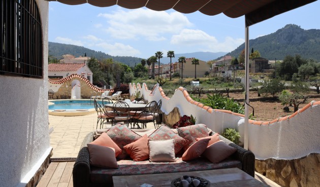 Reventa - Villa -
Orba - Inland