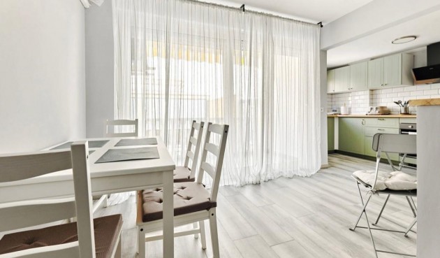 Brukt - Apartment -
Torrevieja - Centro