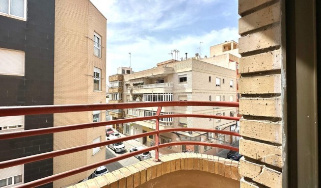 Brukt - Apartment -
Torrevieja - Centro