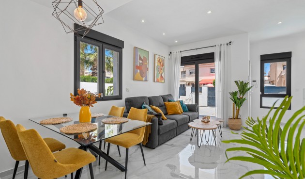 Reventa - Villa -
Torrevieja - Costa Blanca