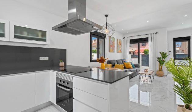 Reventa - Villa -
Torrevieja - Costa Blanca