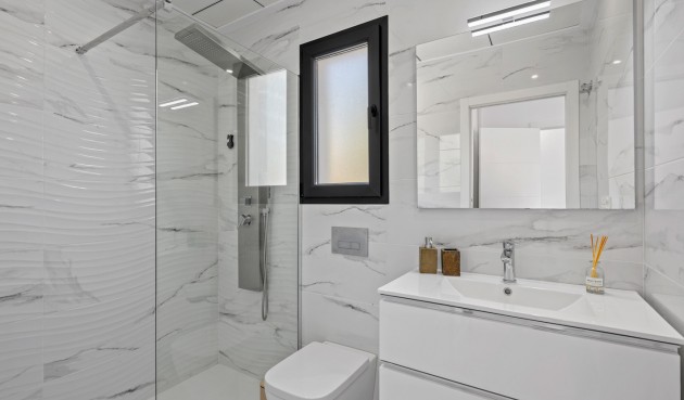 Reventa - Villa -
Torrevieja - Costa Blanca