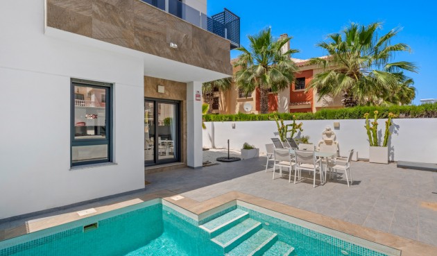 Reventa - Villa -
Torrevieja - Costa Blanca
