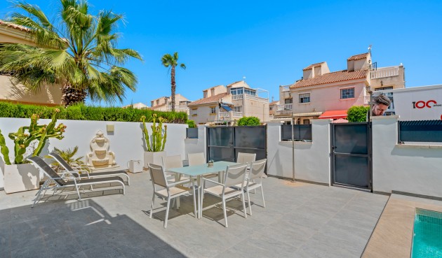 Reventa - Villa -
Torrevieja - Costa Blanca