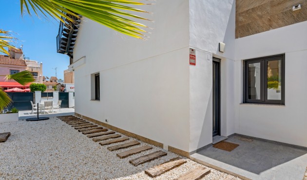 Reventa - Villa -
Torrevieja - Costa Blanca