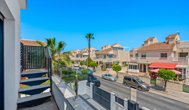 Reventa - Villa -
Torrevieja - Costa Blanca