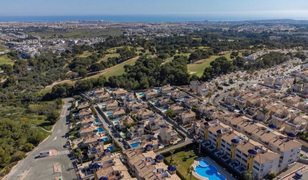 Brukt - Toppleilighet -
Villamartin - Costa Blanca