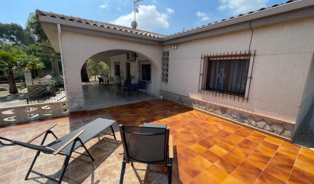 Resale - Villa -
El Rebolledo