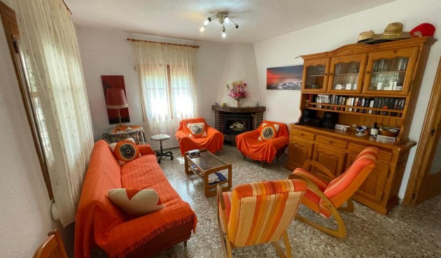 Resale - Villa -
El Rebolledo